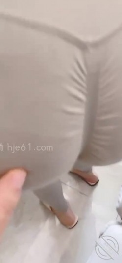 第一次后入练瑜伽的网红嫂子的菊花 ️太紧了插进去一点点 哀嚎不断！ 截图9