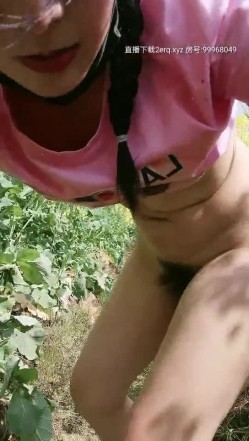 春暖花开油菜地里露出，大便，撒尿，小心谨慎生怕被人发现，真实紧张刺激 截图14