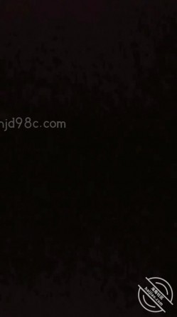 乱伦大神【极品骚母亲】钻石贴，后爸约老妈去酒店开房，隔天早上后爸上班了，老妈才叫我去刷锅 截图9