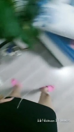 美艳小骚货【吞精小宝贝】勾搭饿了么外卖小哥激烈啪啪操 外卖小哥表示口活太好逼太热有点撑不住 截图2