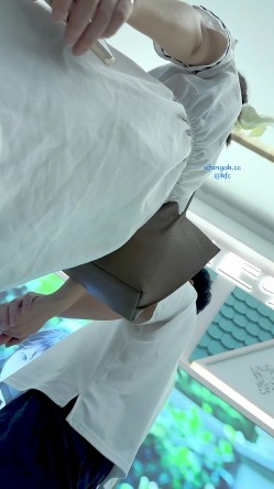 【KFC】大神商场尾随偷拍 白色长裙靓妹和男友逛街·白色内内跟拍前后CD超清 截图13