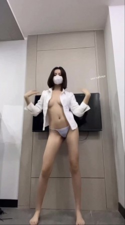 很带劲儿的节目！【172CM大长腿九头身短发女神】的自慰和热舞VIP定制，韵味十足的御姐，笔直的大长美腿，看的让人血脉喷张 截图6