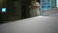 【极品偷拍】国内『温泉会所』贴脸偷拍沐浴更衣泳池戏水 超多美女良家少妇近距离接触 截图6