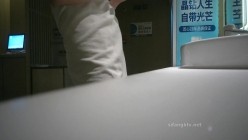 【极品偷拍】国内『温泉会所』贴脸偷拍沐浴更衣泳池戏水 超多美女良家少妇近距离接触 截图10