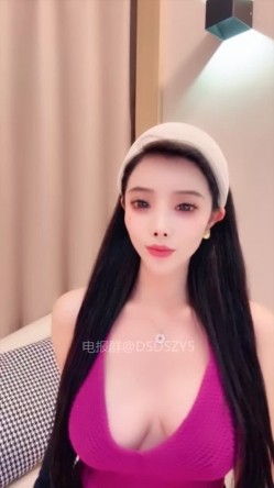 ️气质御姐【白熙】超骚魔鬼御姐自慰疯狂喷水 截图1