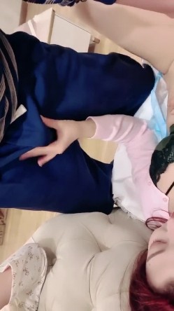 【戴眼镜的老师】淫荡三女 狂约技师 争着吃鸡吧 无套啪啪 骑乘吃奶 内射 口爆 截图10