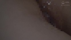 OMHD-015 ＜超極限・近親相姦映像＞生まれてこの方、父親しか知らない性玩具の名は、牢獄（ハコ）入り娘。 工藤ララ 截图12