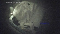 酒店偷拍大奶学妹喜提毕业证书和男友开房庆祝让男友用手指插穴忍不住激情操逼 截图4