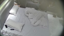 酒店偷拍高校眼镜婊班花被小伙追到手周末带出来操穴 干了几次 截图9