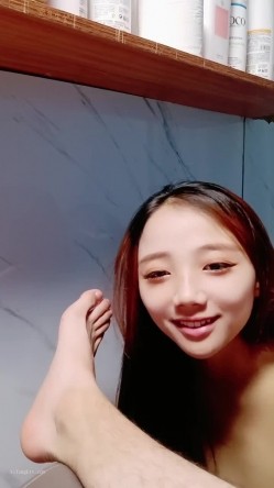 安徽郭碧婷，反差感太强了，【情侣】【糖糖糖糖】合集，深喉毒龙，无敌爱吞精，一滴不能浪费！ 截图12