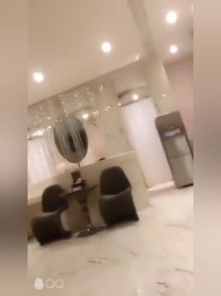 带着兔兔妻子洗浴桑拿放松后，浴场餐厅，别人吃东西填饱肚子，兔兔却在吃鸡巴！ 截图11