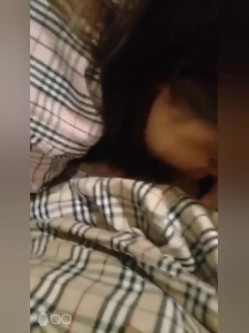 带着兔兔妻子洗浴桑拿放松后，浴场餐厅，别人吃东西填饱肚子，兔兔却在吃鸡巴！ 截图14