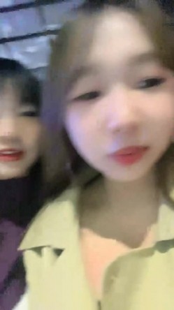 现在的大学生真会玩，【一只兔叽吖】，校花双女神~!完全放飞自我~疯狂无套群P，少女淫乱盛宴 截图2