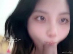 火爆各大成人平台的越南阿黑颜OF网红博主「yuumeilyn」私拍合集 截图2