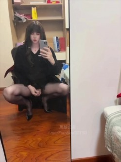 圣诞狂欢 Cindy腿腿 国产极品人气TS，长相清纯身材一流，一双纤细的大长腿，不输任何女人 截图13