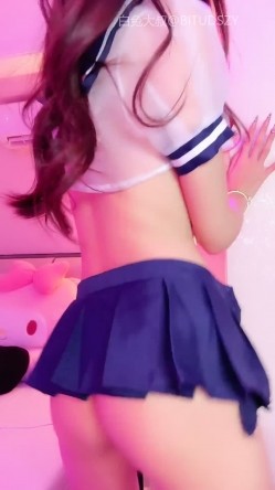 ️神级女神【董小姐】高端女神！模特身材~裸舞~道具自慰~白浆直流！ 截图2