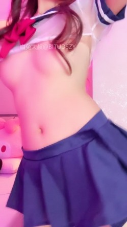 ️神级女神【董小姐】高端女神！模特身材~裸舞~道具自慰~白浆直流！ 截图8