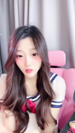 ️神级女神【董小姐】高端女神！模特身材~裸舞~道具自慰~白浆直流！ 截图10