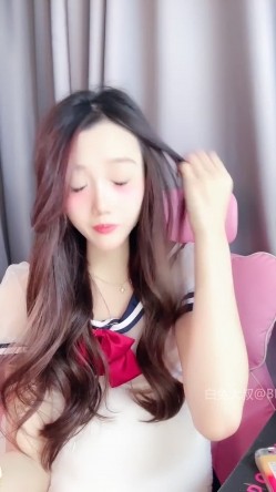 ️神级女神【董小姐】高端女神！模特身材~裸舞~道具自慰~白浆直流！ 截图11