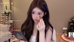 SP站喷水小天后【Hahaha_ha2】极品女神录播 绝世尤物性感逆天颜值女神 截图1