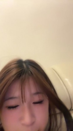 新人下海小姐姐！居家道具自慰操逼！洗完澡开始，假屌抽插多毛骚逼，双跳蛋震穴，炮友后入爆操 截图3