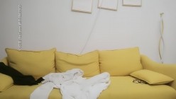 小陈头星选_深夜场圆圆脸知性大美女，镜头前卖力口交，上位骑坐对着观众自己动 截图15