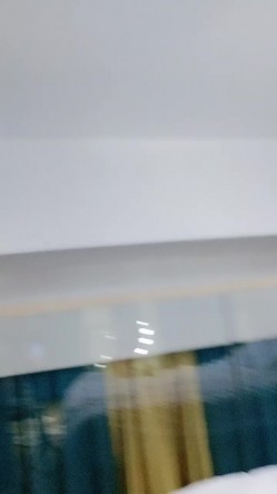 高颜值清纯欲女约啪大哥，全程露脸舔鸡巴的时候都要看着镜头，主动上位求插让大哥各种蹂躏爆草，浪叫呻吟 截图12