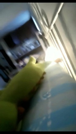 女大学生约单男3P 颜值极高，极品中的极品，逼逼肥美，但却有点黑，看来被人艹多了 截图7