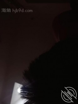 如愿以偿！抱着老妈试探，随着反抗越来越弱终于滑进老妈湿热的阴道! 截图3