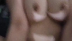 《台湾情侣泄密》00后美女参加同学聚会被下药迷翻遭猥琐男强奸 截图2