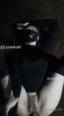 暗黑E奶肥臀博主LunaAoki付费私拍，人间巨乳被弯屌男各种啪啪紫薇 截图14