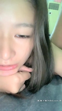 沈阳萧亚轩，极品良家情侣黄播，【嘴馋怎么办】，175cm，D罩杯美乳，男友真是调教高手，无套干炮太刺激 截图16