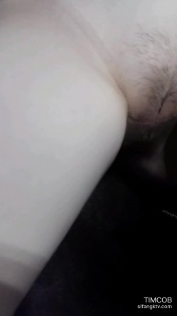 真实拍摄地下车库捡S身材超棒醉酒妹子 喝多了弄到车上各种玩弄 无毛小穴干净很漂亮 高清1080P原版 截图12