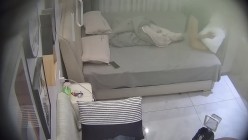 酒店偷拍反差婊气质妹子刚进入酒店就褪下裙子迫不及待等待男友的大屌插入 截图10