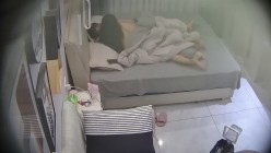 酒店偷拍反差婊气质妹子刚进入酒店就褪下裙子迫不及待等待男友的大屌插入 截图12