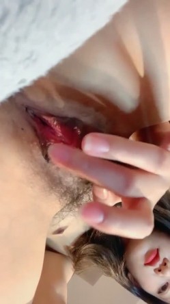 推荐！正宗校花~超漂亮~【葡萄妹妹】道具自慰~全裸骚舞~！~美女不常见，脱成这样真是心疼，太劲爆了！！ 截图14