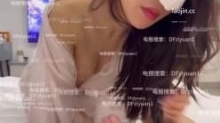 大神包养流出，【巅峰MALONG精品42】，01年_171南航空姐，绝美露脸，无套内射，白纱红唇 截图7