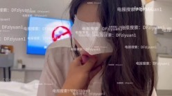 大神包养流出，【巅峰MALONG精品42】，01年_171南航空姐，绝美露脸，无套内射，白纱红唇 截图13