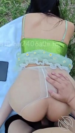 和嫂子打野战，太刺激了，操喷了 截图9