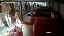 黑客破解 ️按摩美容院夜总会小姐宿舍监控偷拍私密生活日常更衣 截图6