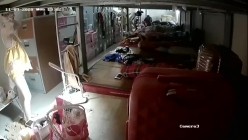 黑客破解 ️按摩美容院夜总会小姐宿舍监控偷拍私密生活日常更衣 截图16