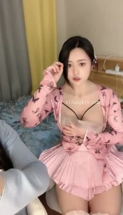 重磅推荐~新人【大乔小乔陪你玩】逆天颜值~看的鸡儿想喷火大长腿美女，赚翻！ 截图3