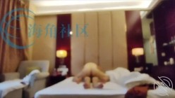 原创海角大神【干妈变成了情人】付费钻石贴！小牛吃老草，内射丰满干妈，爽到起飞 截图8