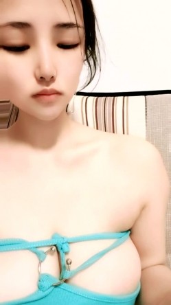 【爆乳核弹 ️制服诱惑】巨乳护士下海『温柔小护士』极品发骚小护士医院各场所玩弄巨乳求操 极品爆乳绝了 直接秒射 截图12