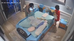 《居家摄像头破解》偷窥E奶少妇的居家日常 ️这奶子可真不是盖的 截图1