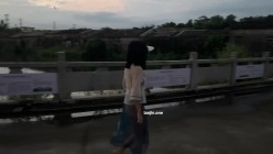 人气露出女神，【cikaimoon】，薄纱全透明，户外乡下乱逛，从白天到黑夜，闲逛青花瓷古镇好刺激！ 截图12