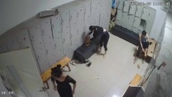 舞蹈班《监控破解》偷拍多位美女学员后台换衣服 截图8
