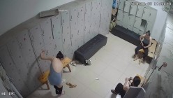 舞蹈班《监控破解》偷拍多位美女学员后台换衣服 截图9