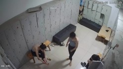舞蹈班《监控破解》偷拍多位美女学员后台换衣服 截图10