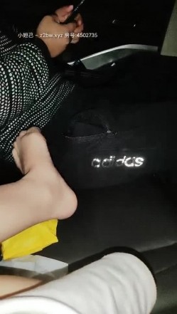 妖艳小骚货【瑶瑶KIYOMI】和炮友开SUV户外午夜狂欢玩车震 全裸开干无套爆操 直接内射小骚逼 高清源码录制 截图7
